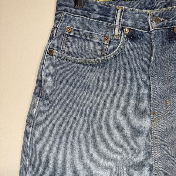 Levi's Blue A-line Mini Skirt for Casual Nights - Picture 2 of 5